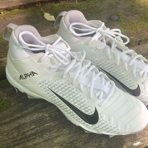 Nike Alpha Fastflex Football Athletic Cleats 719952-100  Men's Size 11 White - Picture 1 of 7